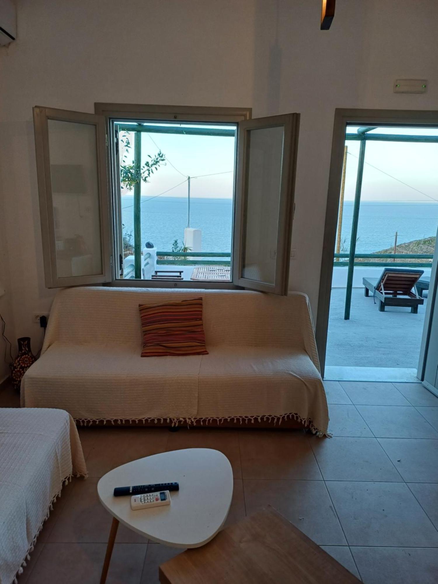 Villa 'Irene' Cycladic House With Sunrise And Sea View! Foinikiá Exterior foto