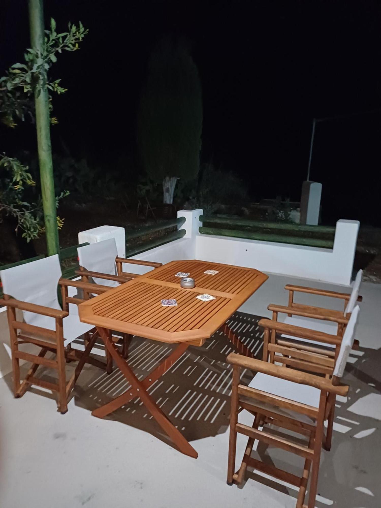 Villa 'Irene' Cycladic House With Sunrise And Sea View! Foinikiá Exterior foto