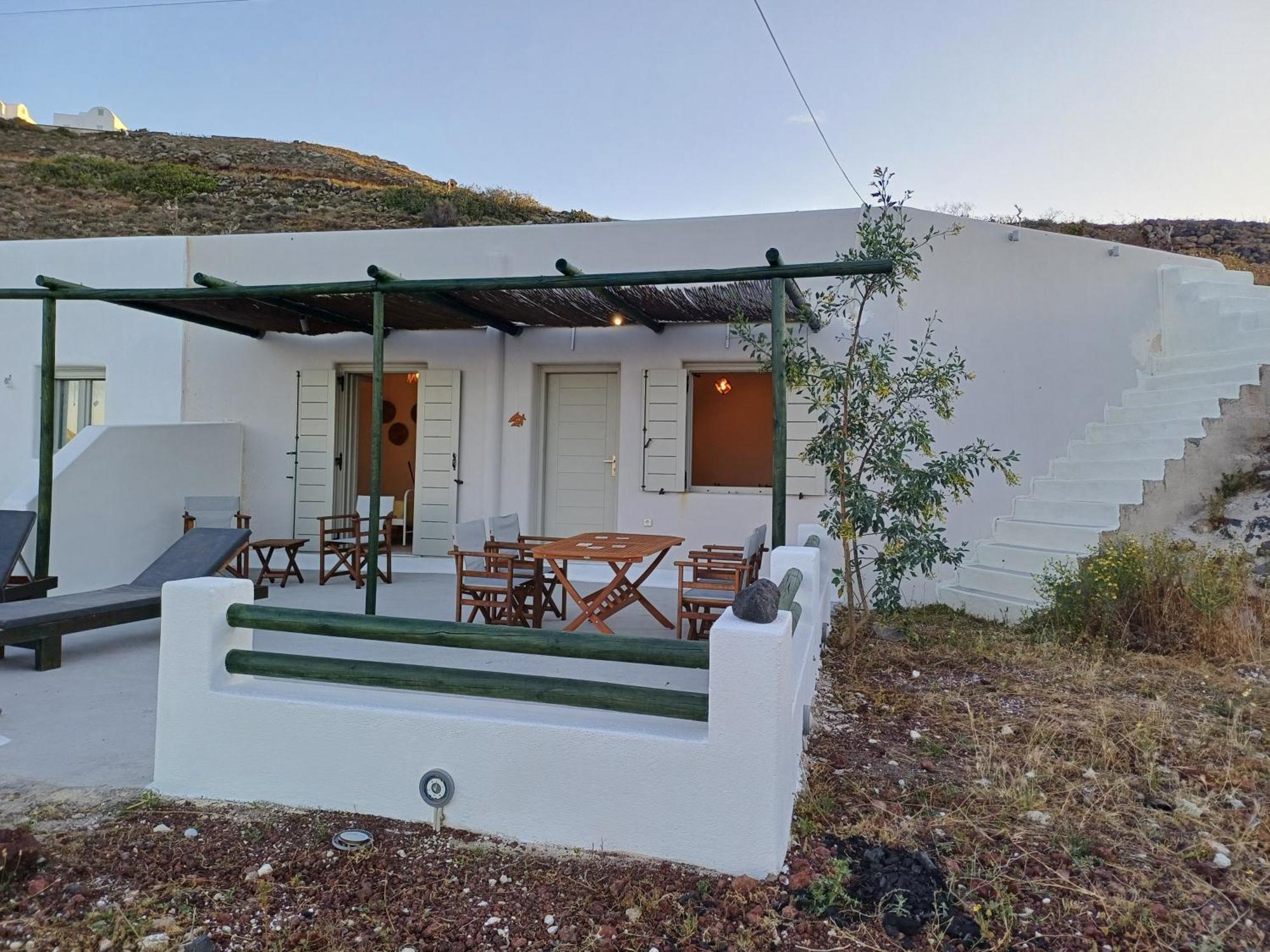 Villa 'Irene' Cycladic House With Sunrise And Sea View! Foinikiá Exterior foto